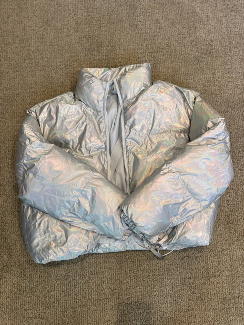 Fabletics Iridescent puffer Jacket in Silver